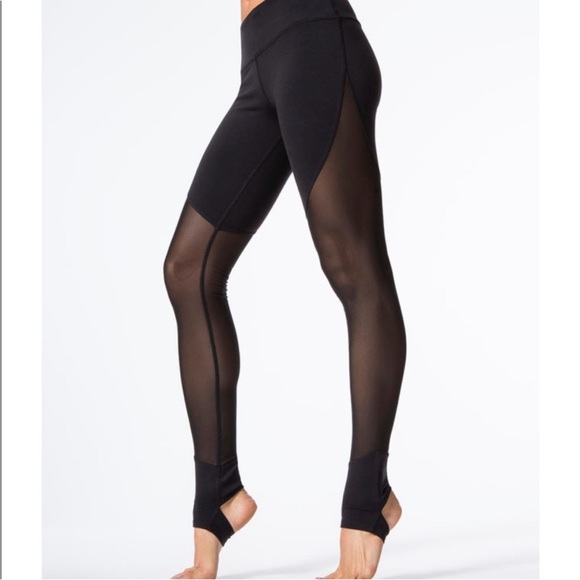 ALO Yoga Black Mesh Leggings Xs - Picture 1 of 3